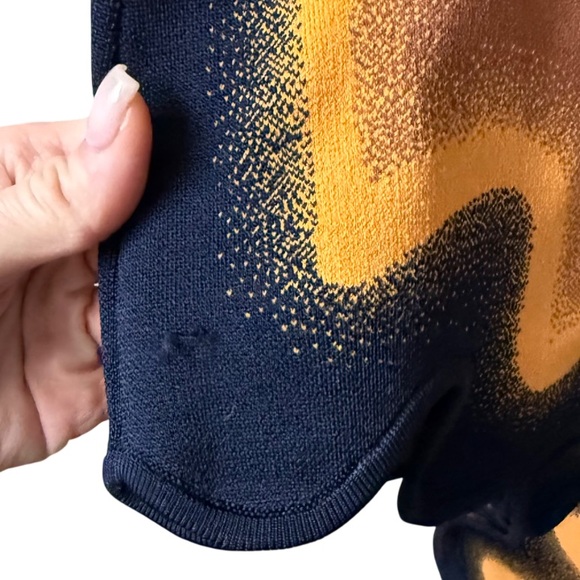 PH5 Aster Reversible Asymmetric Wavy Dress - Picture 8 of 9